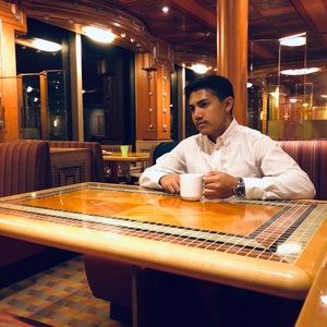 Meet your Posher, Alex